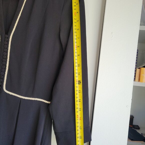 black dress, knee length, US 8 - Picture 6 of 8